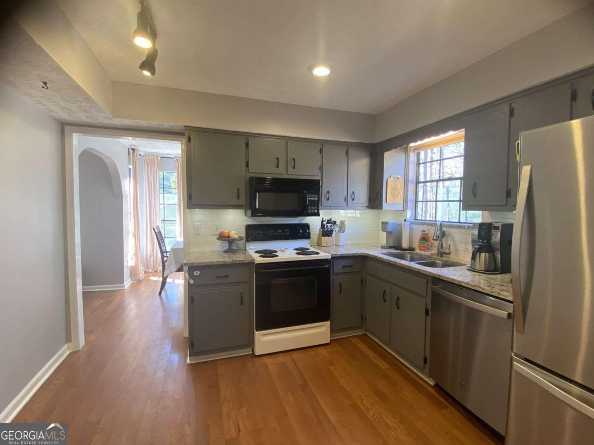 485 Hillsdale Drive Fayetteville - Photo 15