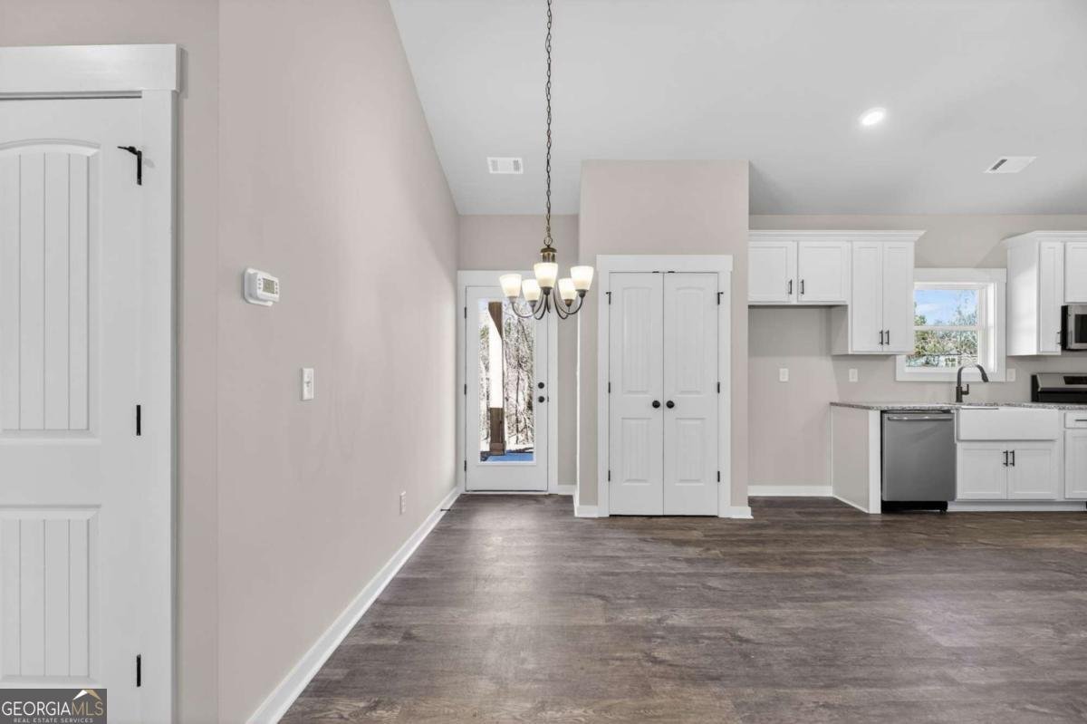 1549 Winn Road Douglasville - Photo 13