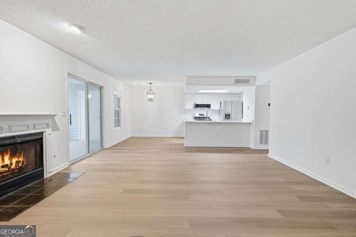 4053 Whitehall Way Alpharetta - Photo 11