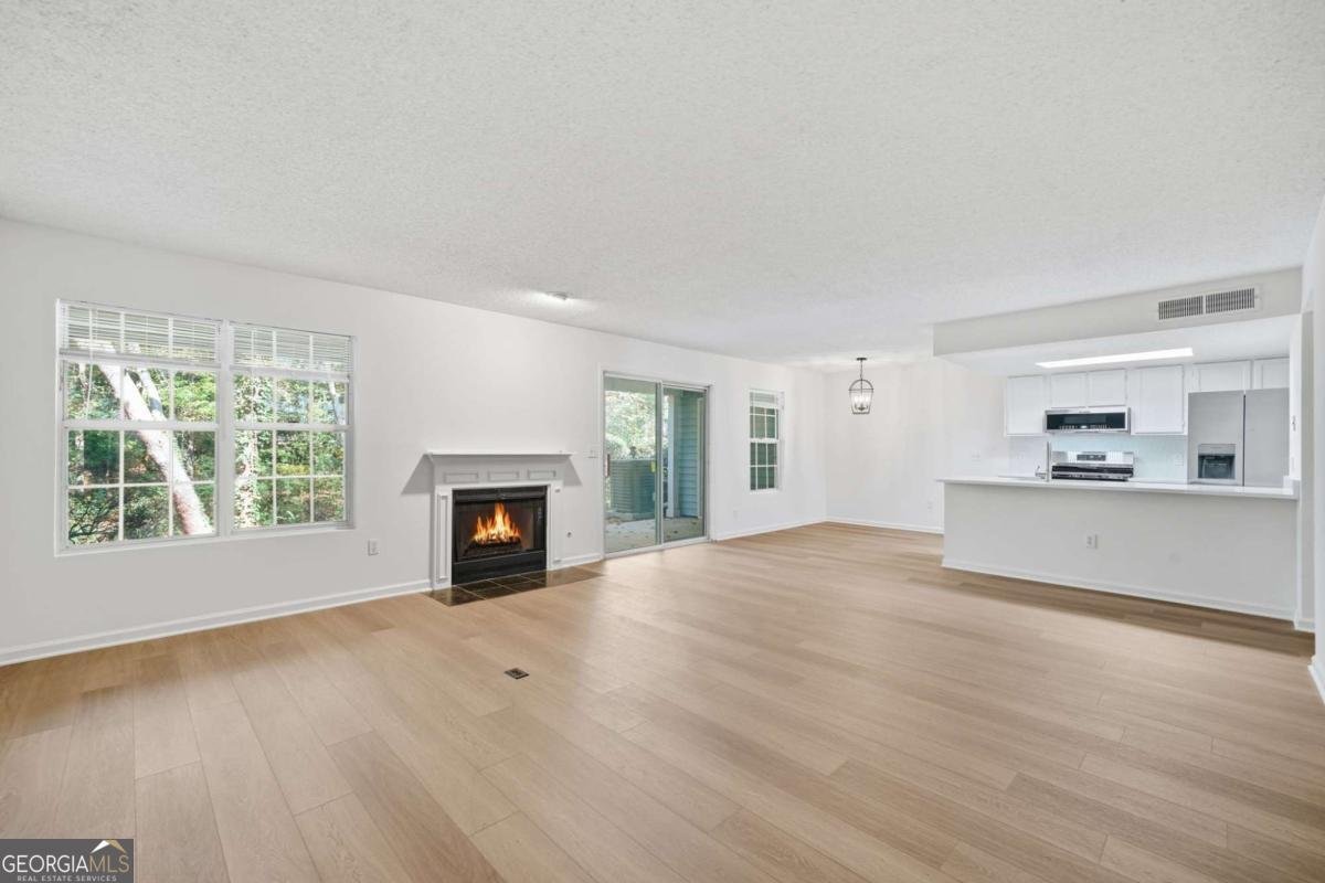 4053 Whitehall Way Alpharetta - Photo 9