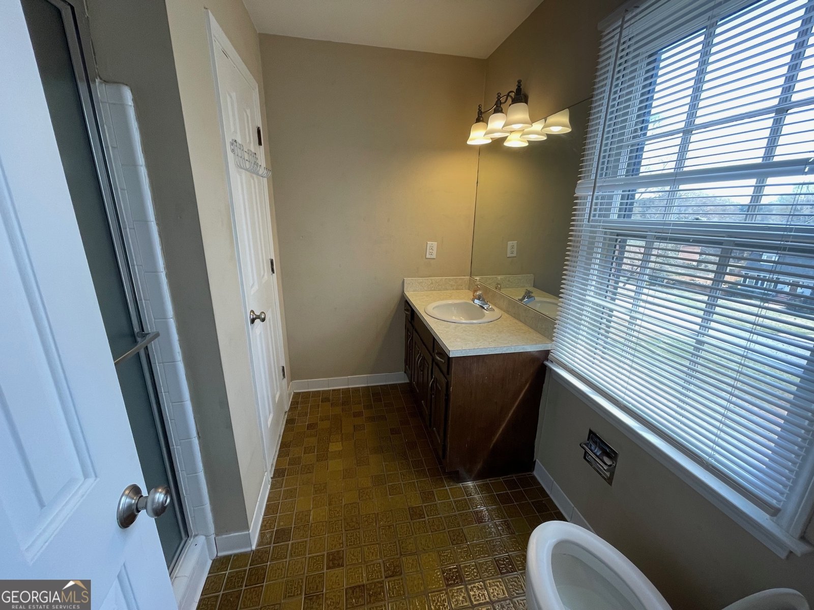 3807 Southgate Drive Lilburn - Photo 9