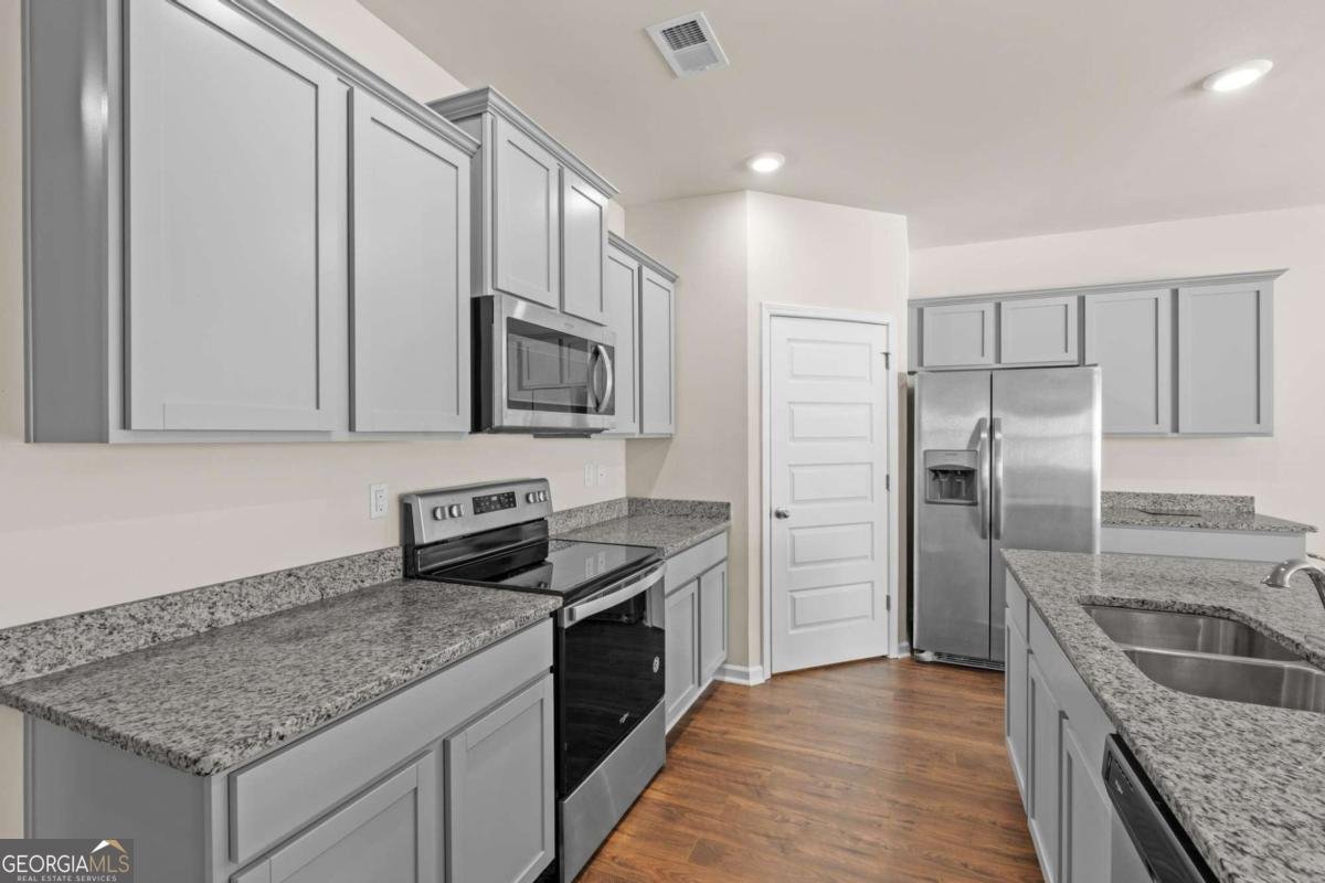 1249 Big Poplar Way Locust Grove - Photo 13