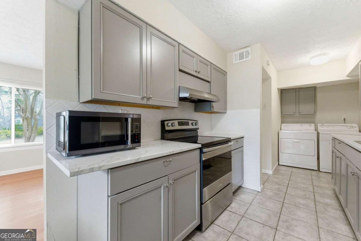 1448 Pine Log Road Conyers - Photo 8