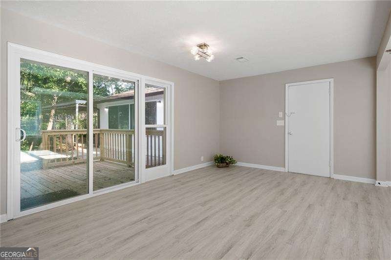 1367 Hicks Circle Conyers - Photo 7