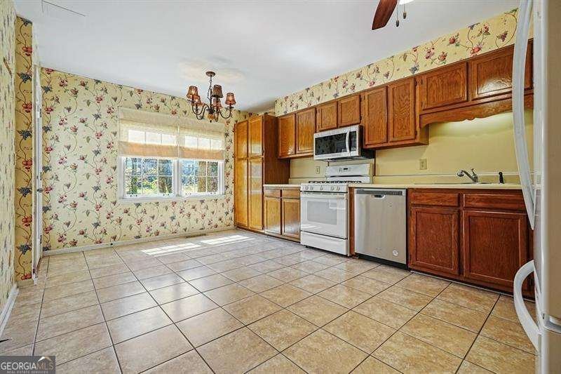 4241 Glenforest Way Roswell - Photo 15