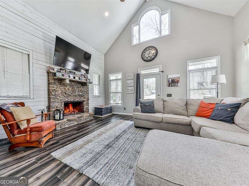 1206 Garden Row Dalton - Photo 9