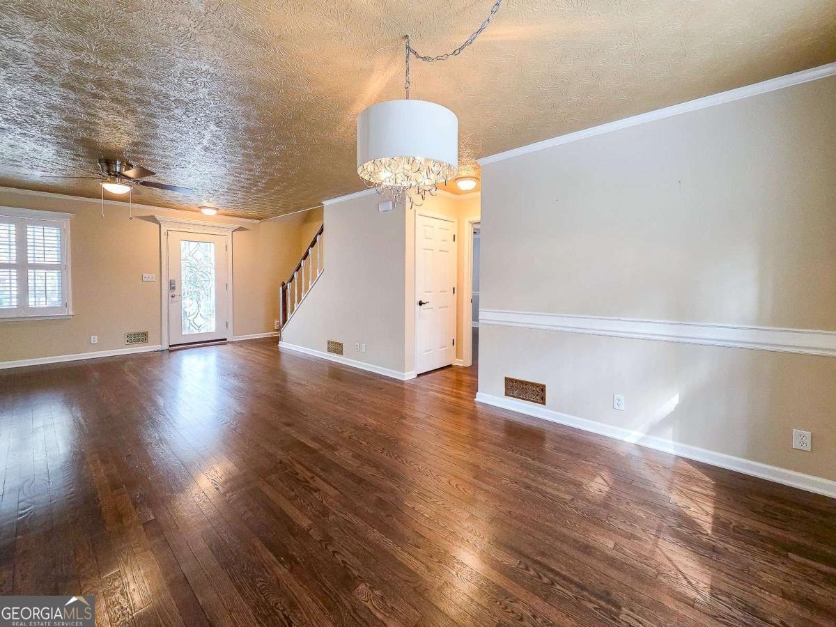 255 Martin Ridge Drive Marietta - Photo 11