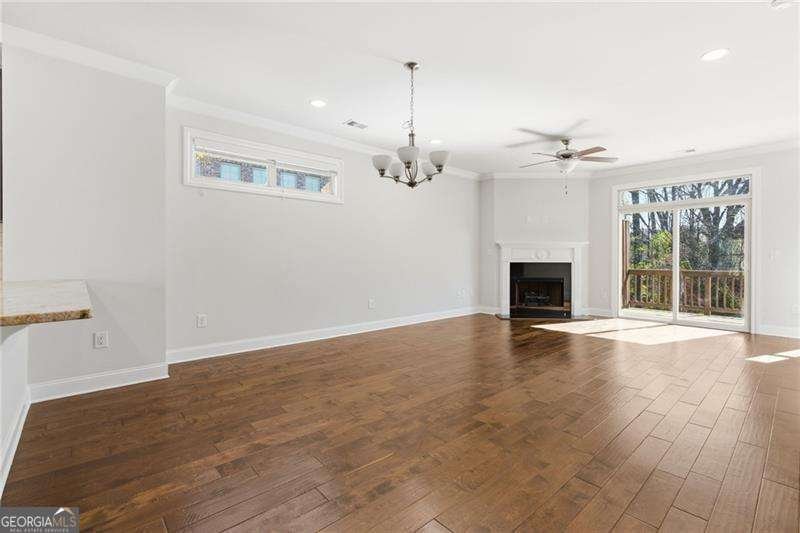 7990 Willoughby Court Alpharetta - Photo 11