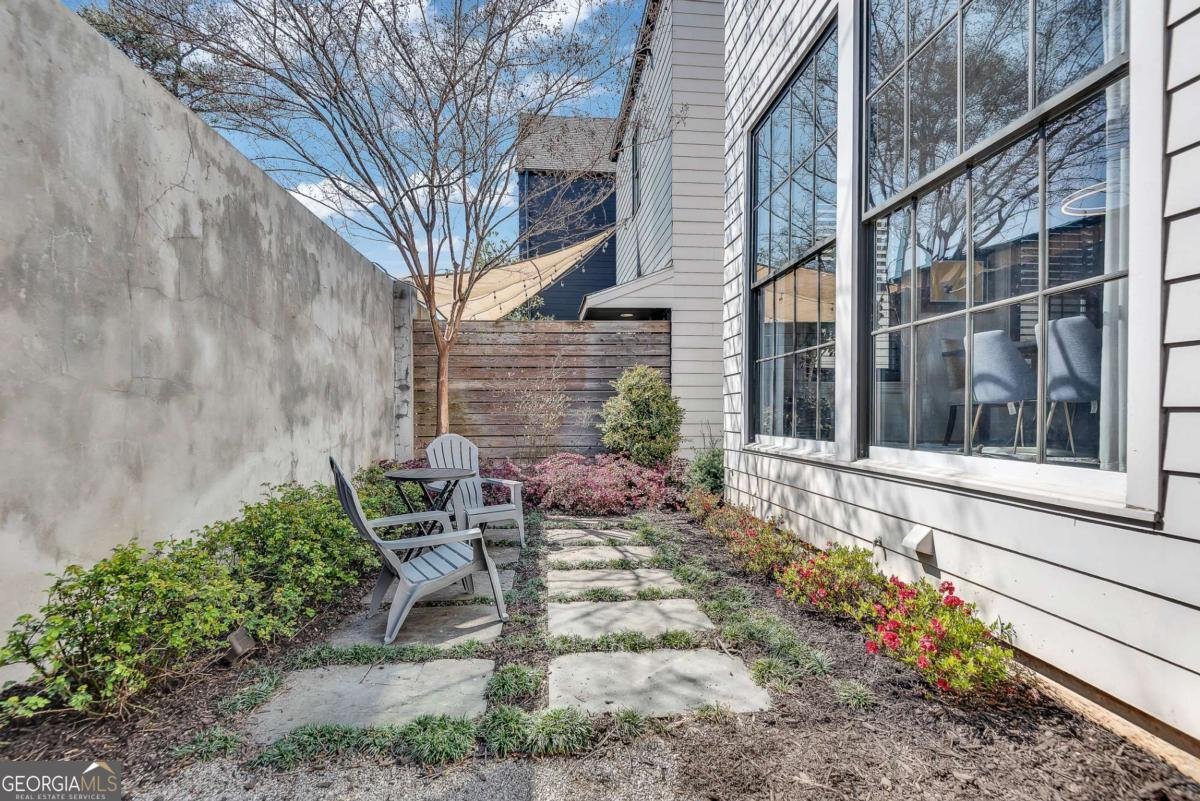 2074 Telfair Circle Atlanta - Photo 33