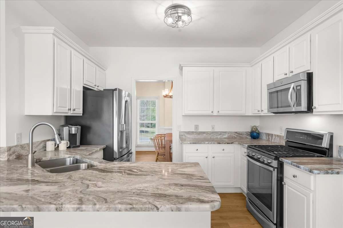 4450 Fairfax Drive Cumming - Photo 8