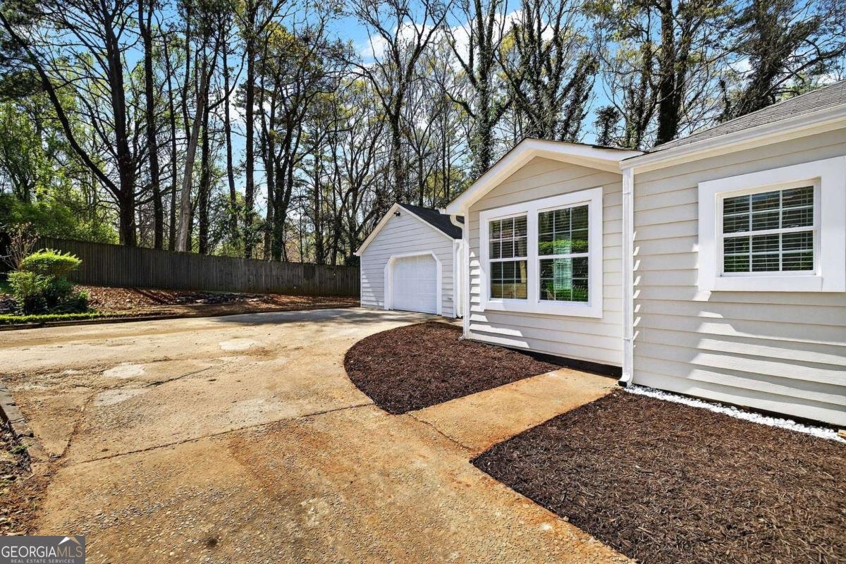 955 Columbia Drive Decatur - Photo 6