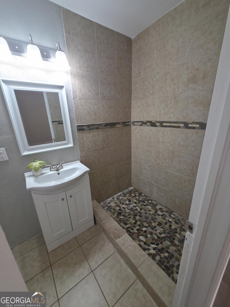 242 Monroe Highway Winder - Photo 10