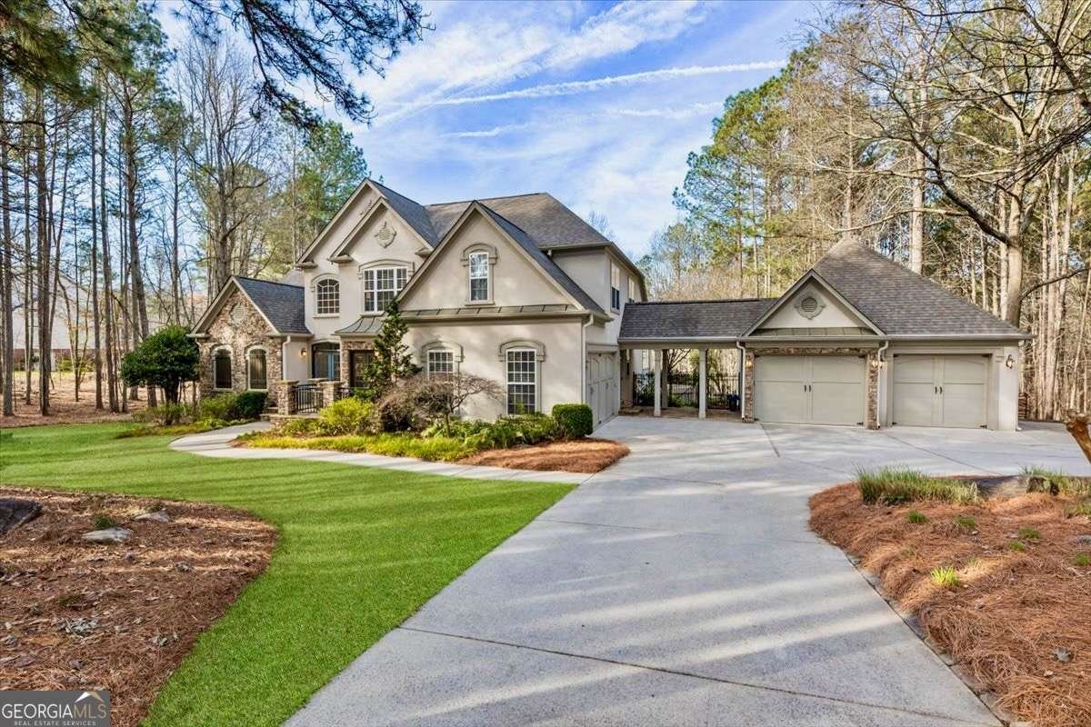 8170 Hurakan Creek Crossing Cumming - Photo 1