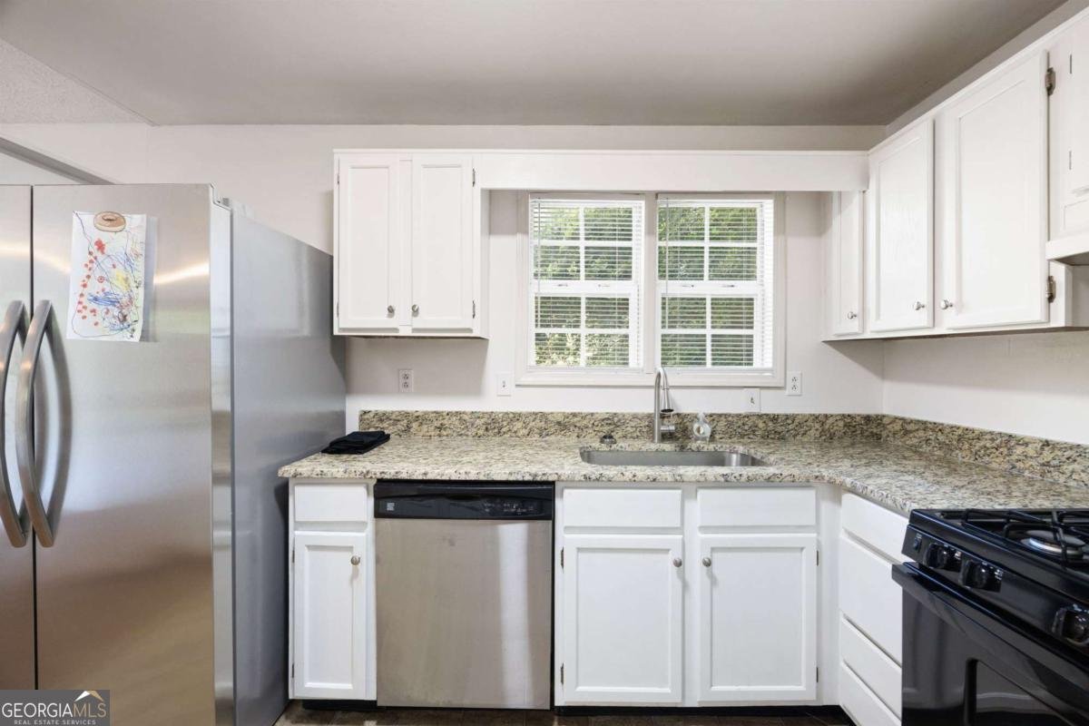 503 Azalea Court Woodstock - Photo 10