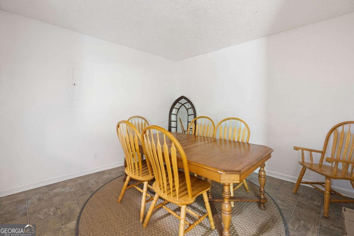 503 Azalea Court Woodstock - Photo 13