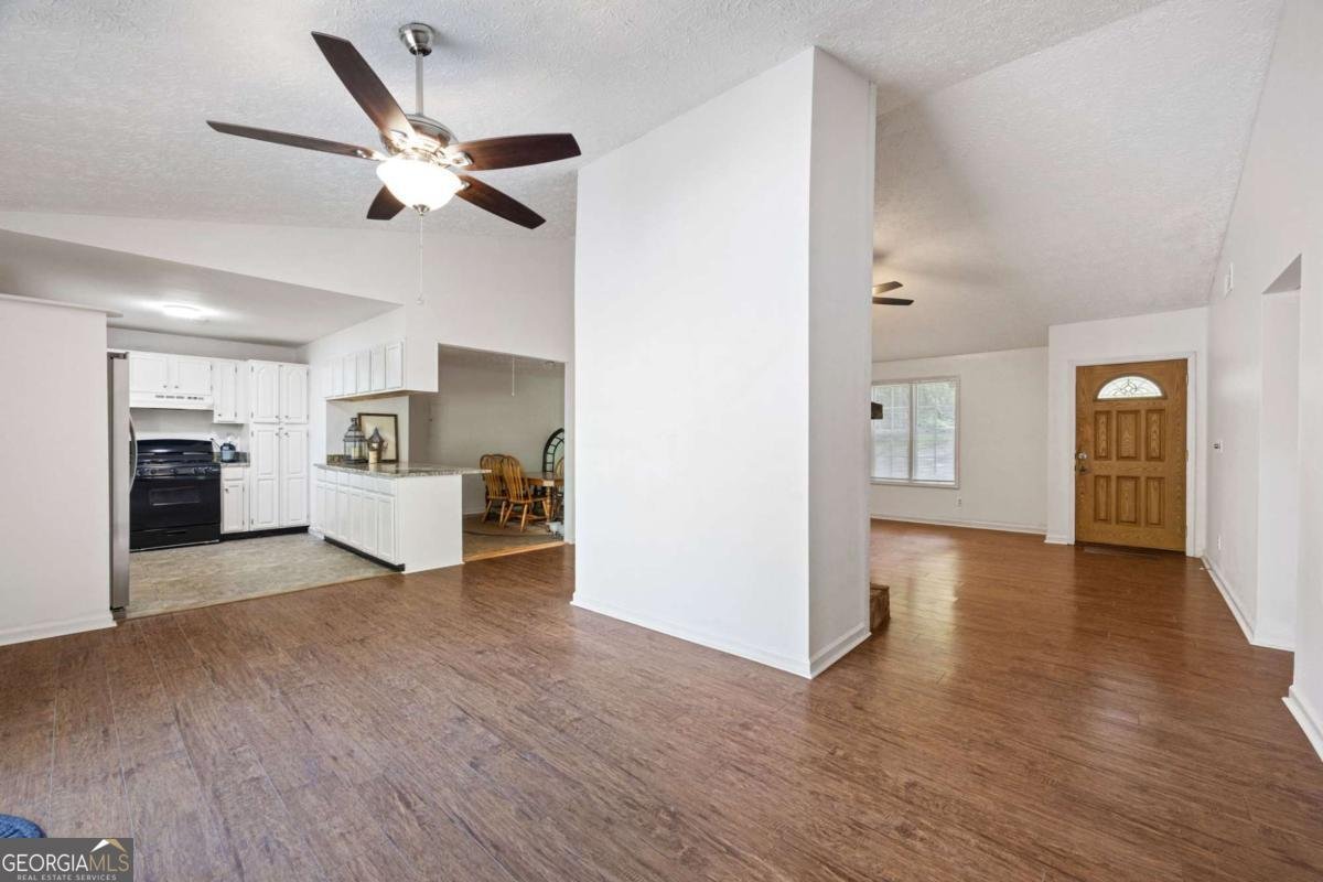 503 Azalea Court Woodstock - Photo 16