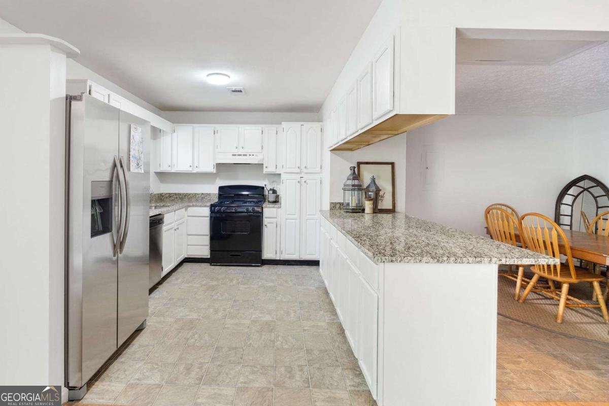 503 Azalea Court Woodstock - Photo 8