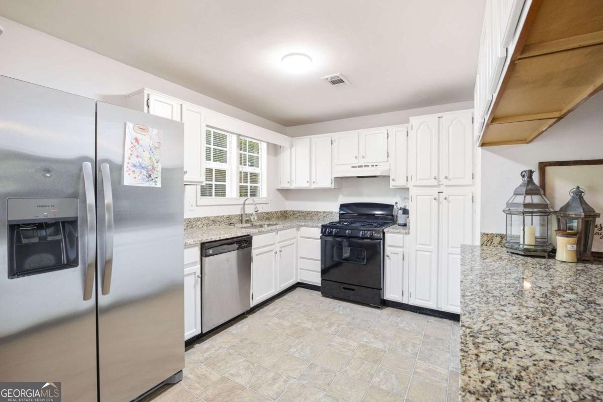 503 Azalea Court Woodstock - Photo 9