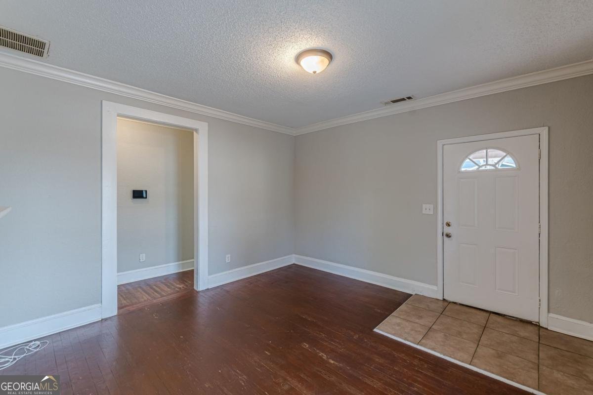 2718 Harris Street East Point - Photo 9