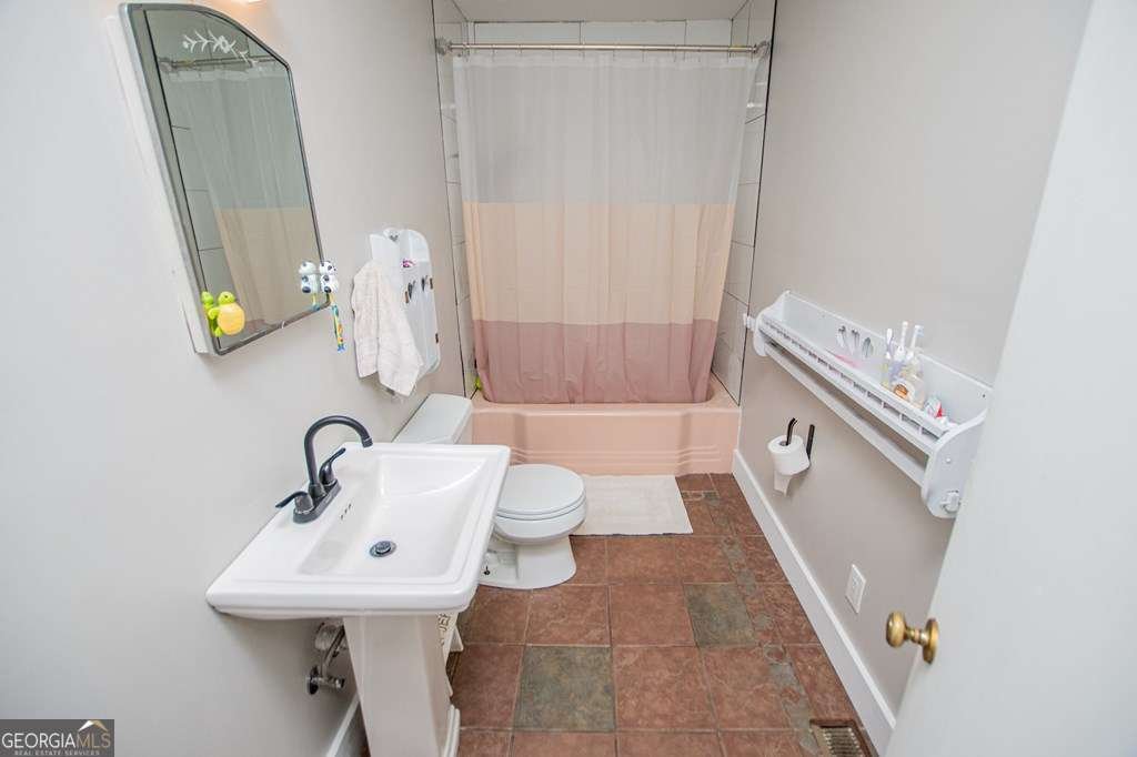 228 Bevis Street Bowdon - Photo 38