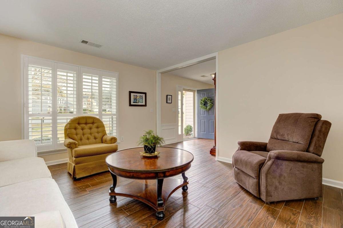 650 Glenbarrett Court Marietta - Photo 12