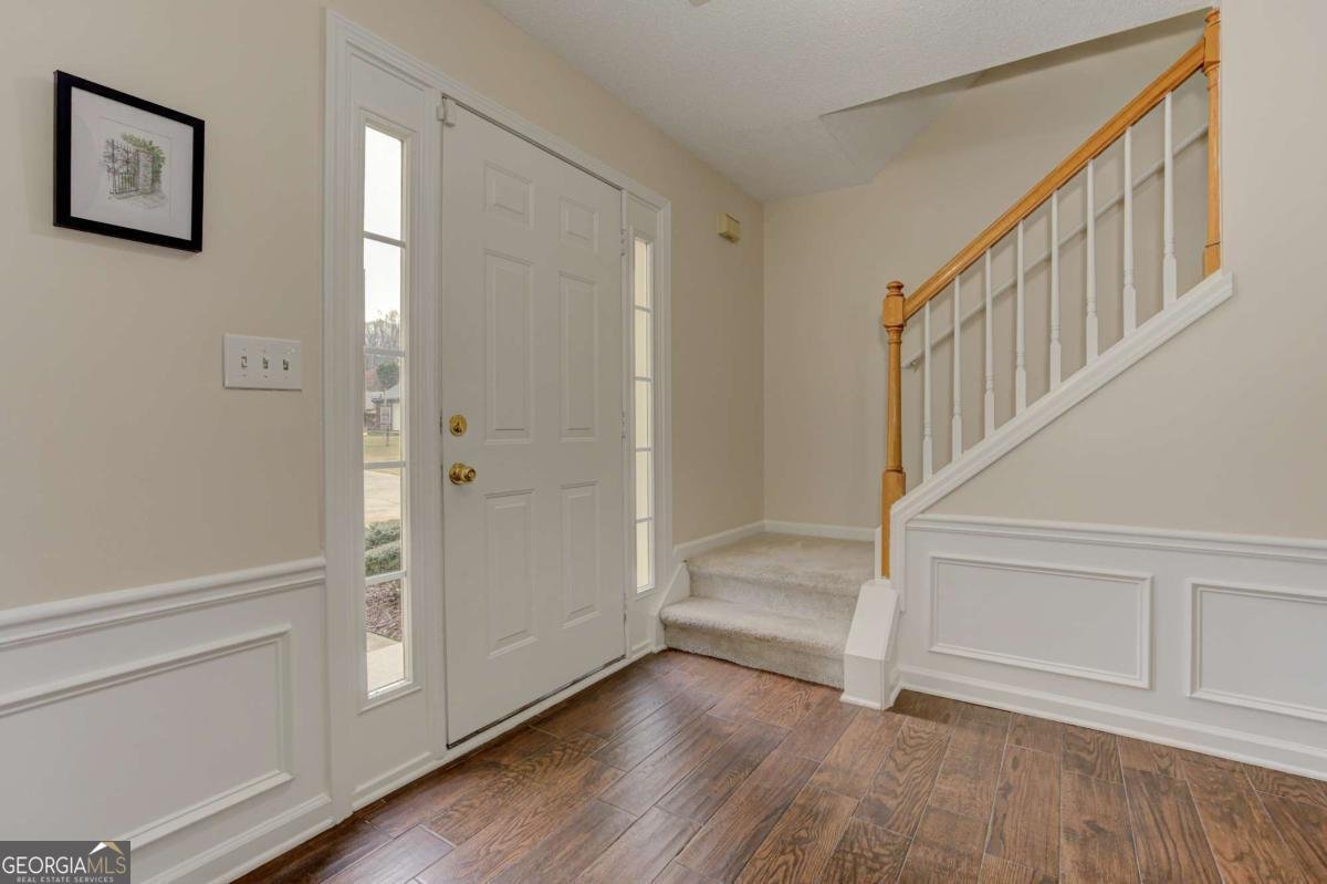 650 Glenbarrett Court Marietta - Photo 9