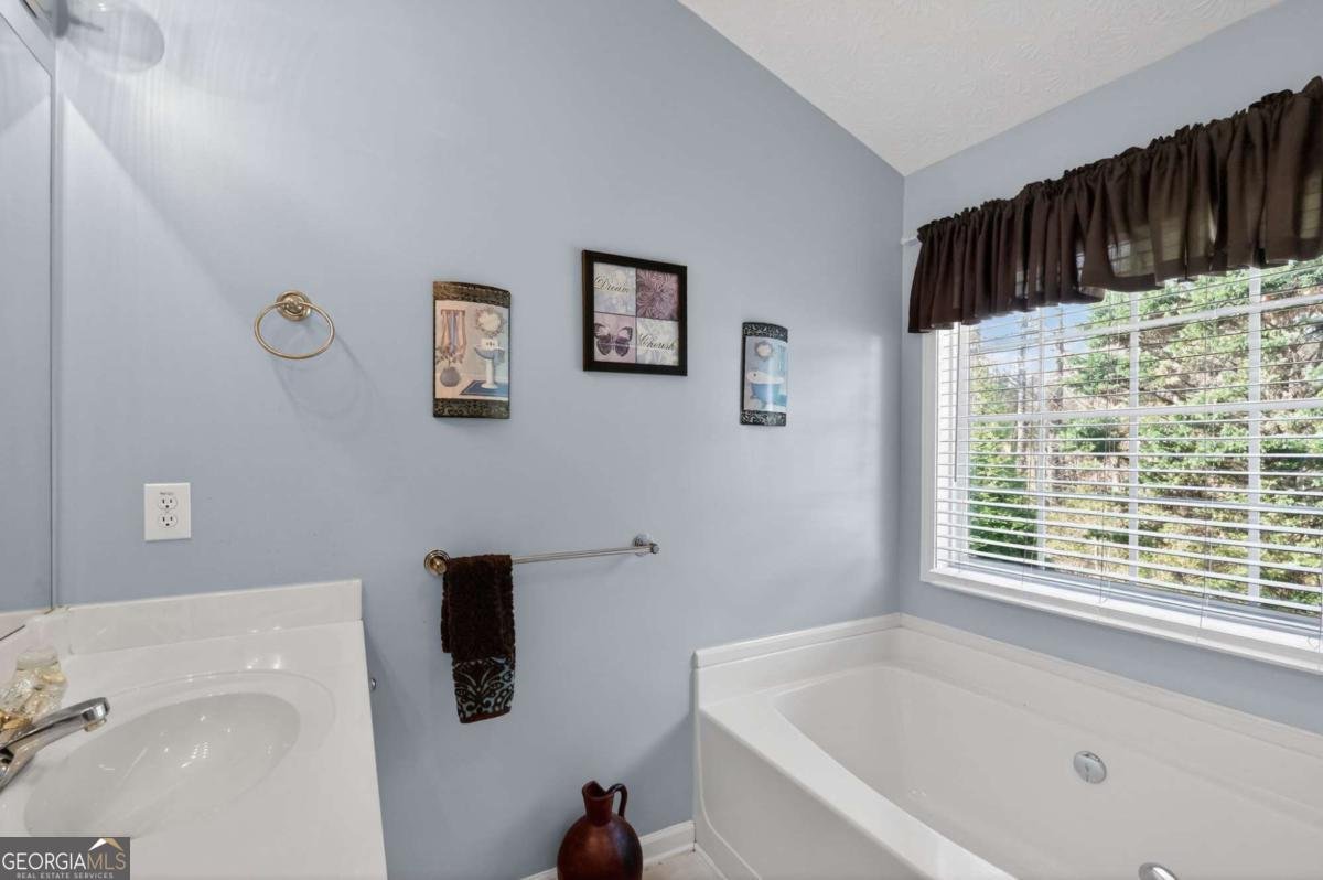 2360 Taylor Pointe Way Dacula - Photo 11