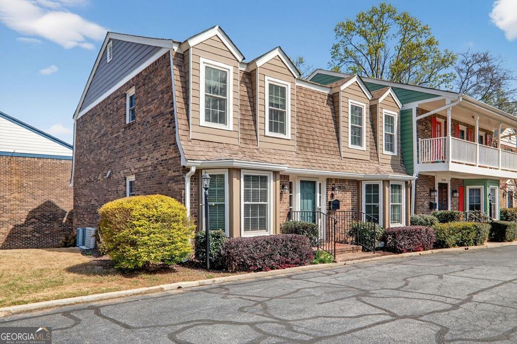 2264 Brianwood Court Decatur - Photo 1