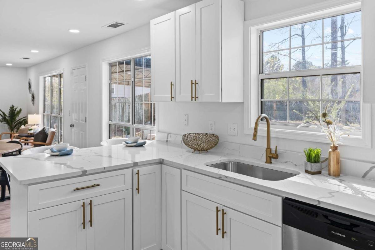 3347 Hobbit Glen Powder Springs - Photo 18