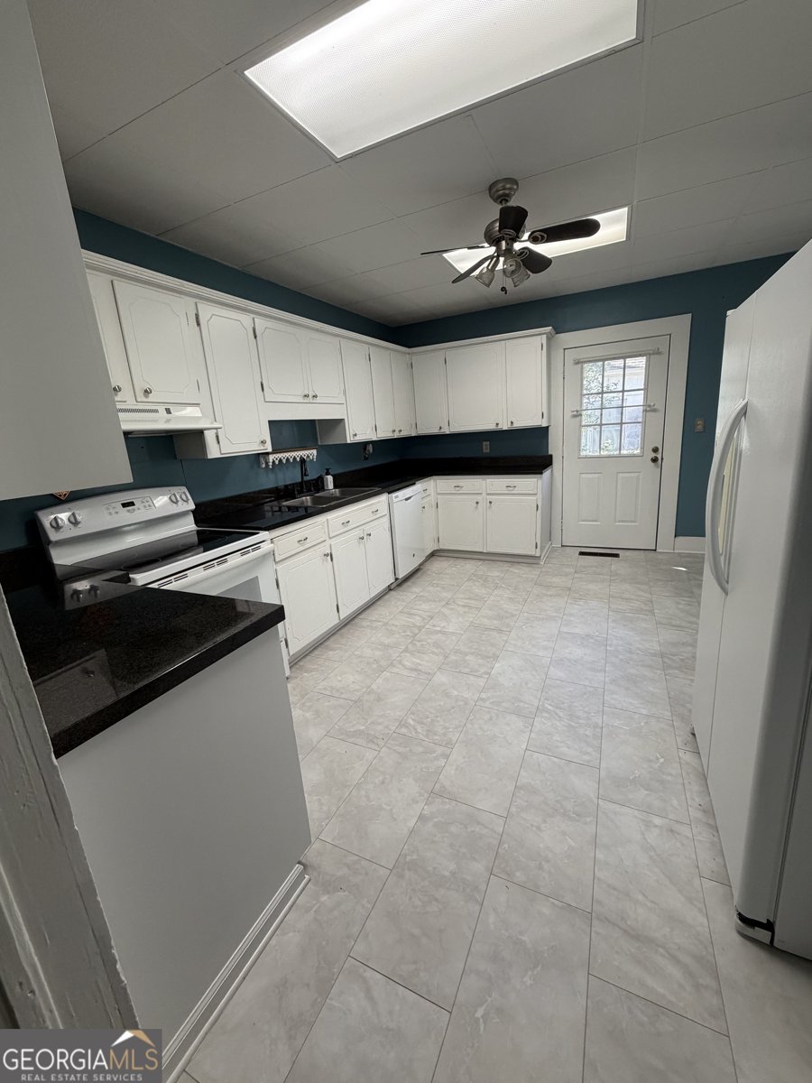 151 Tusten Street Elberton - Photo 9