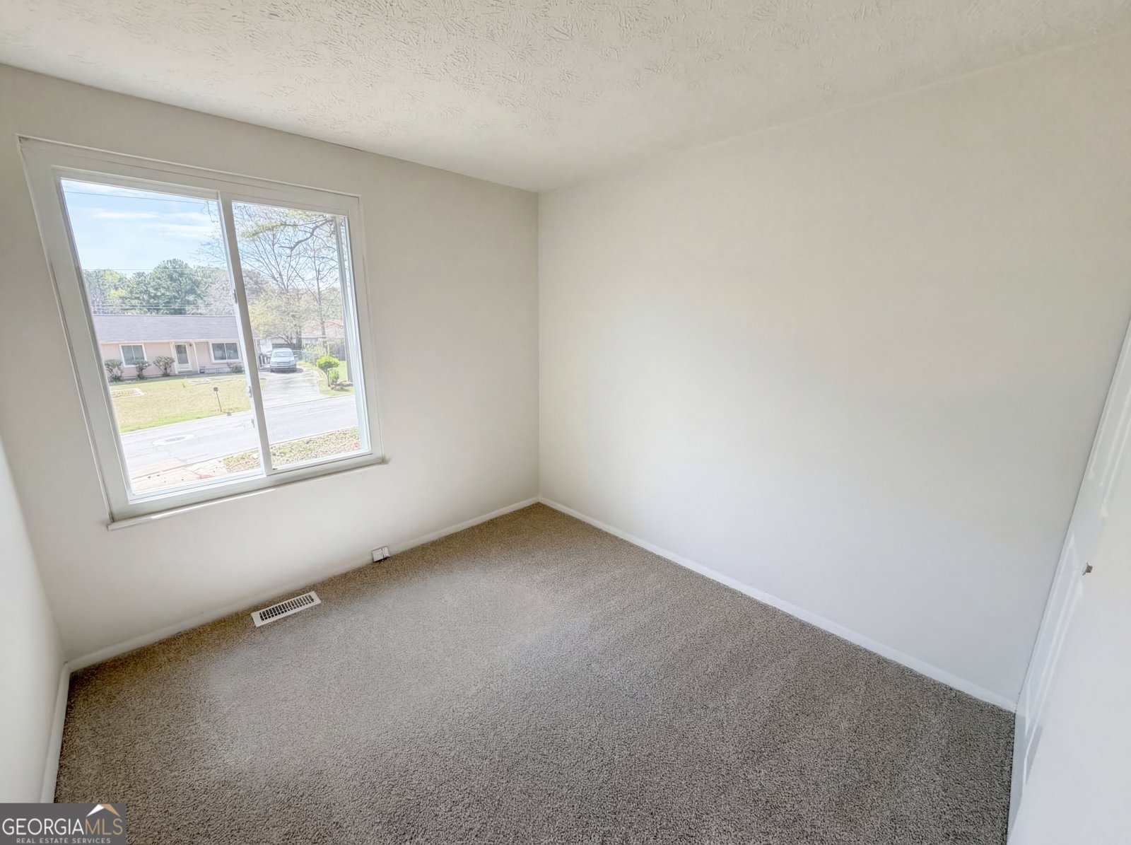 1258 Roman Point Drive Norcross - Photo 11