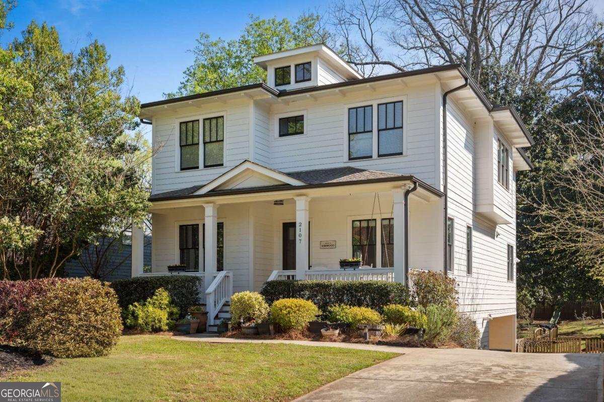 2107 Oakview Road Atlanta - Photo 1