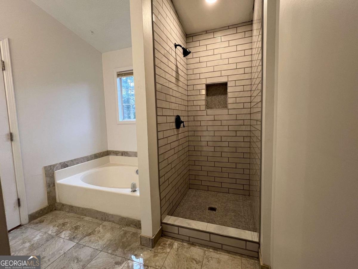 1260 Della Way Lawrenceville - Photo 14