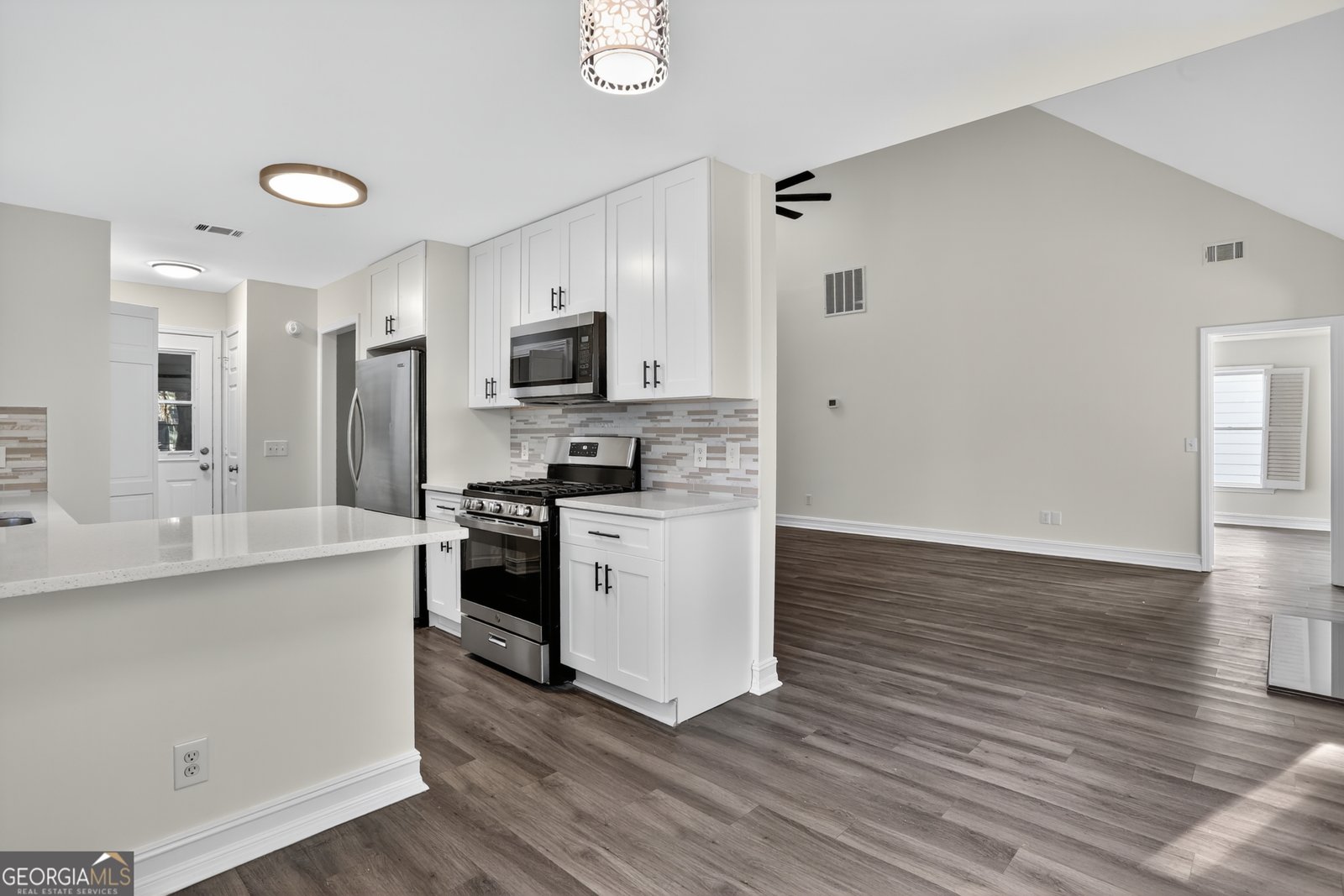 225 Morton Creek Circle Johns Creek - Photo 8