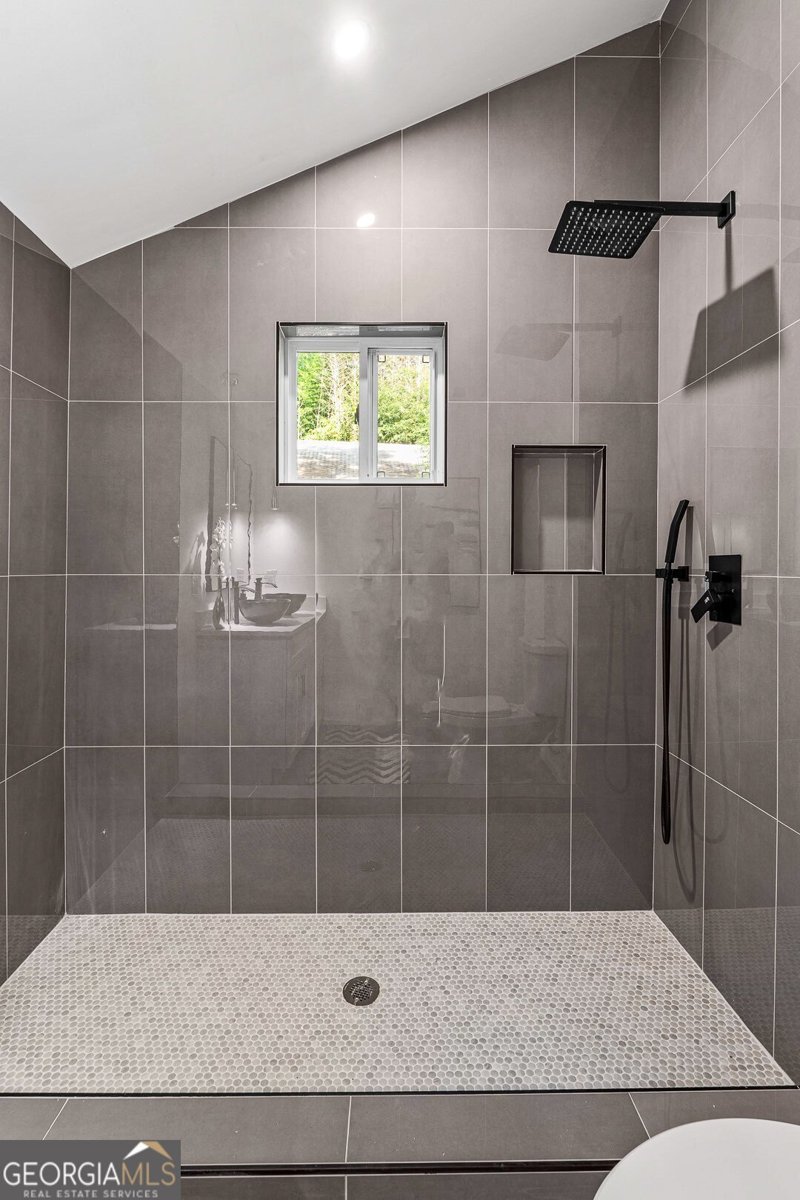 1111 Hillcrest Drive Atlanta - Photo 12