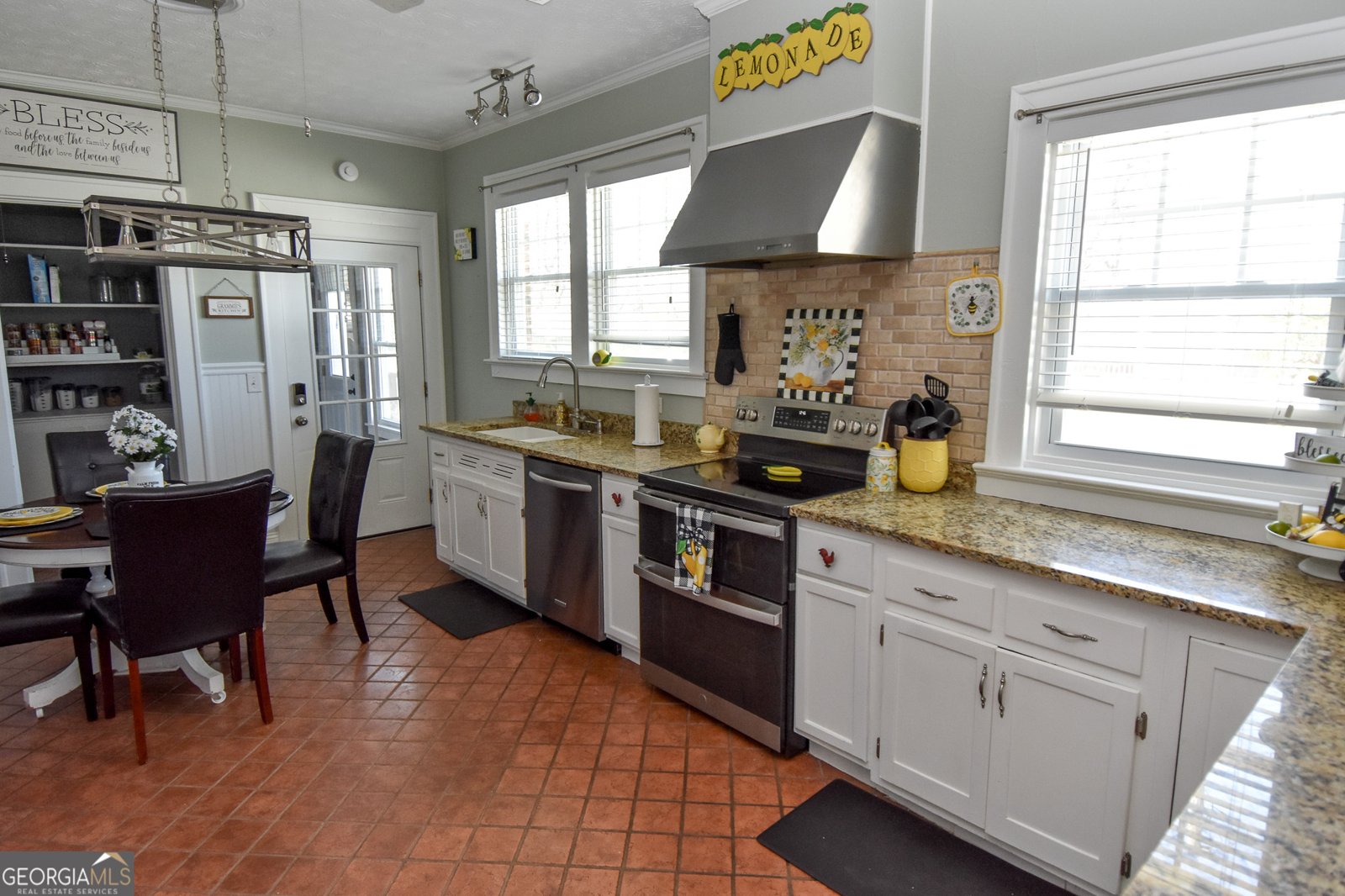 503 Forsyth Street Barnesville - Photo 36