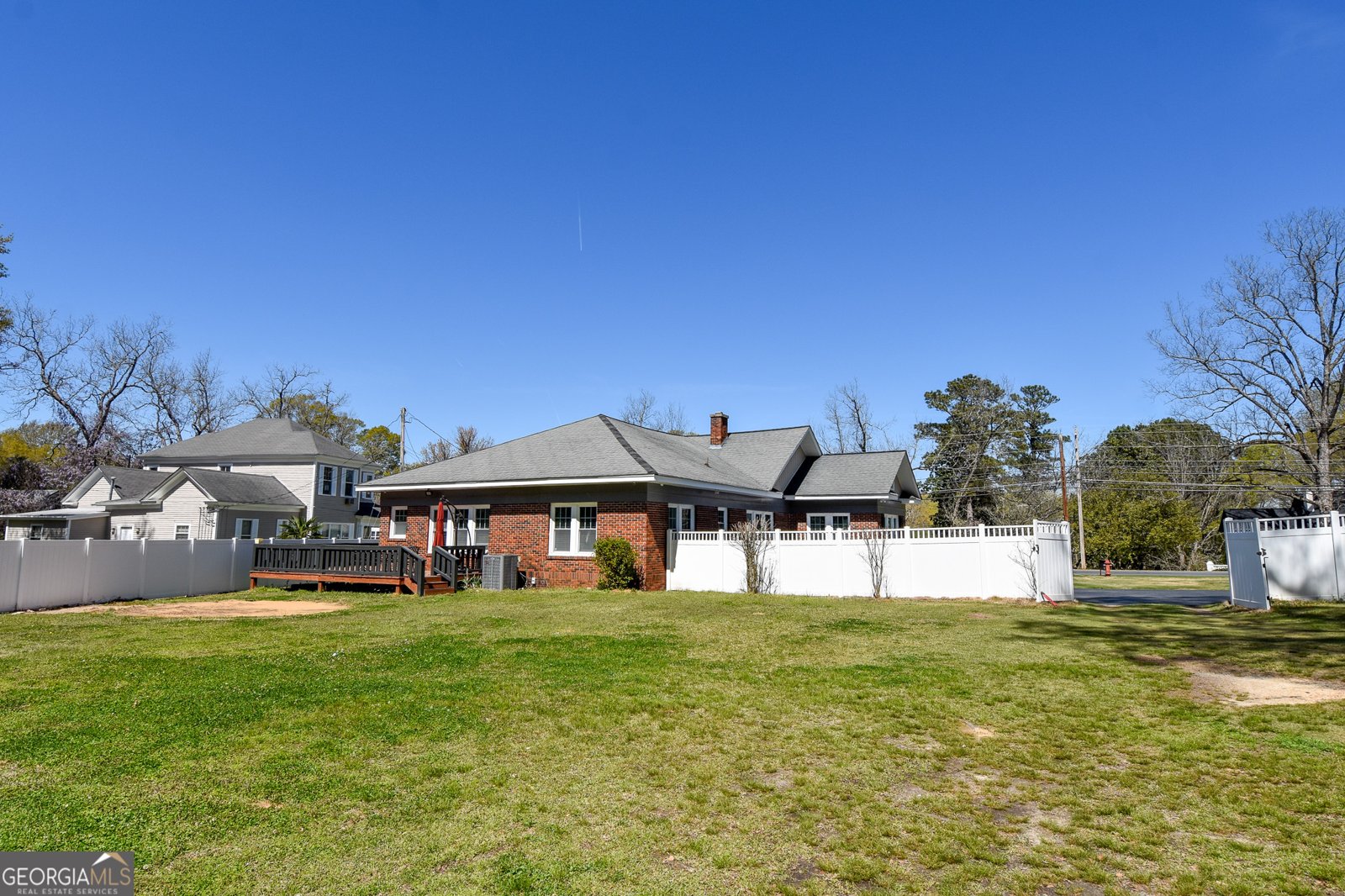 503 Forsyth Street Barnesville - Photo 90