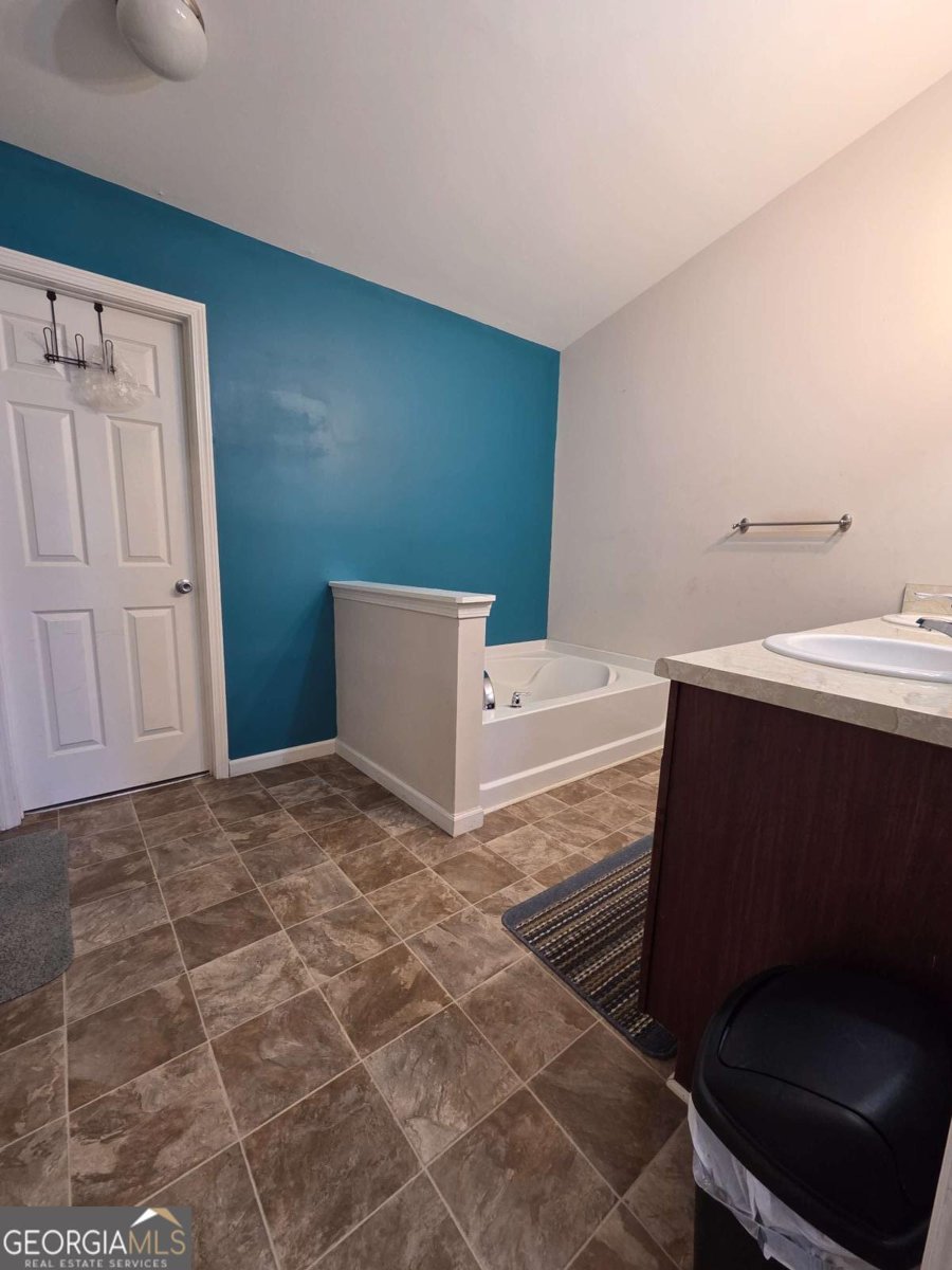 2140 Burns View Lane Lawrenceville - Photo 7