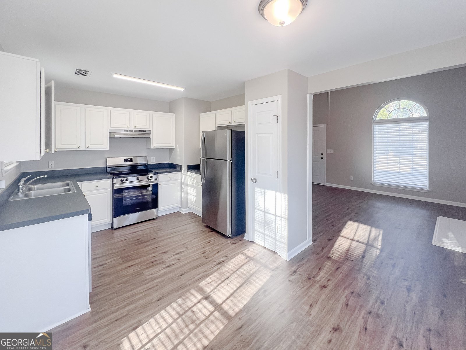 4932 Sunny Ridge Court Flowery Branch - Photo 10