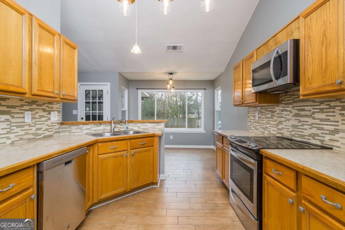 6325 Glen Drive Cumming - Photo 16