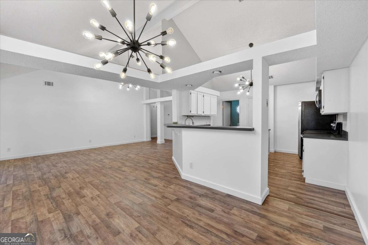 6 English Saddle Court Savannah - Photo 10