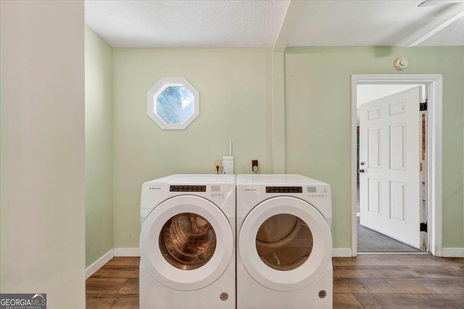 6 English Saddle Court Savannah - Photo 35