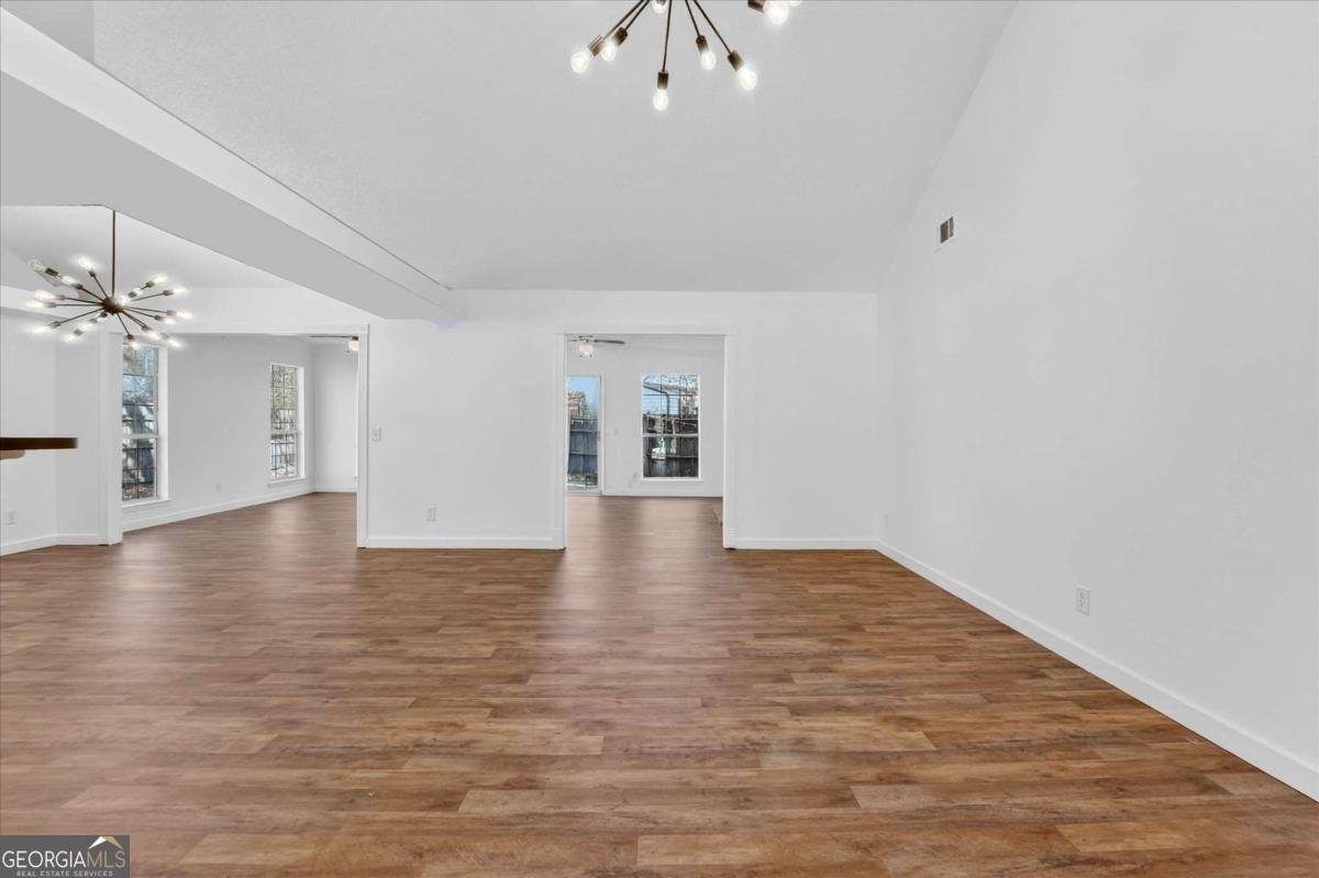 6 English Saddle Court Savannah - Photo 6