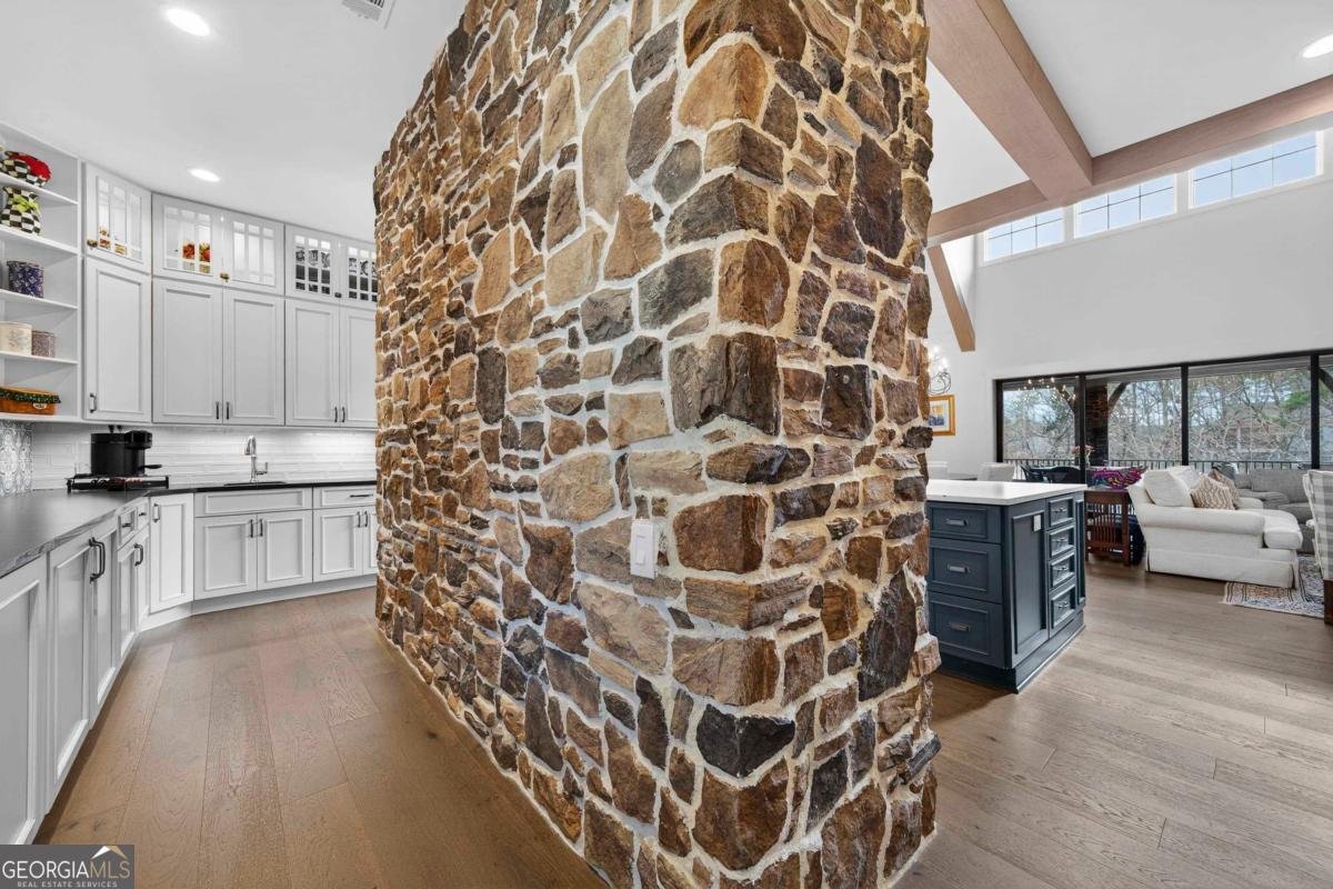 1031 Cavalier Cove Greensboro - Photo 15