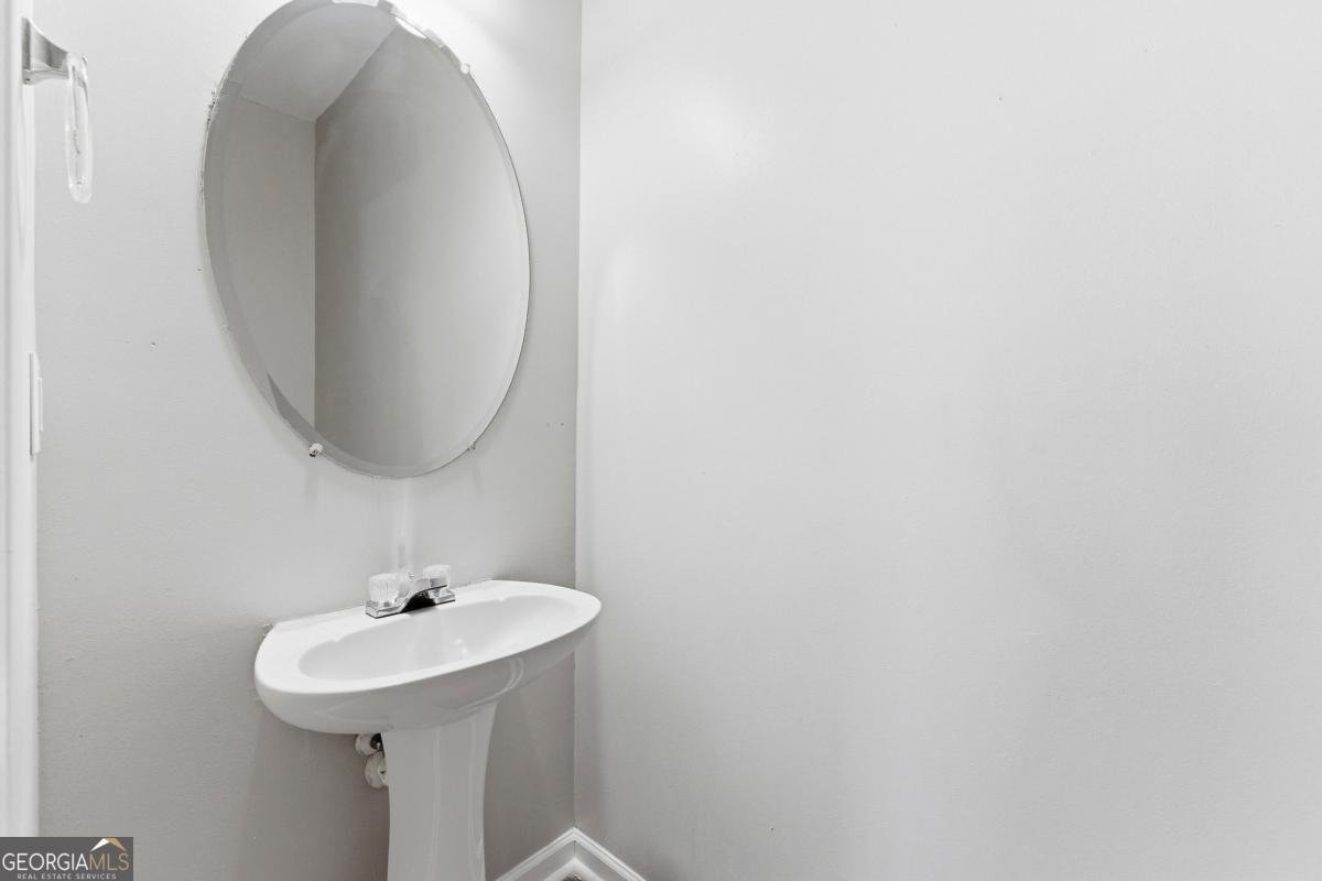 8662 Thomas Road Riverdale - Photo 10