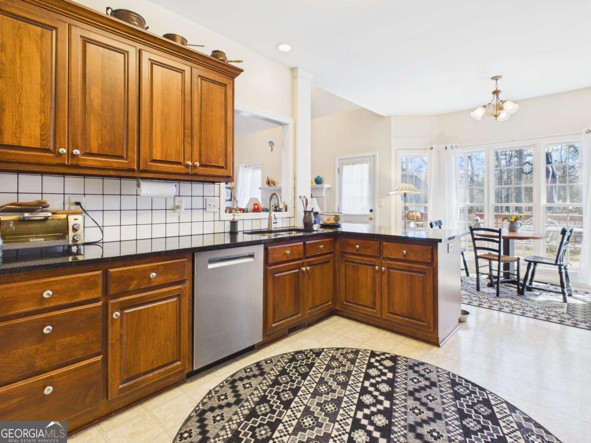 650 Lakeland Way Athens - Photo 9