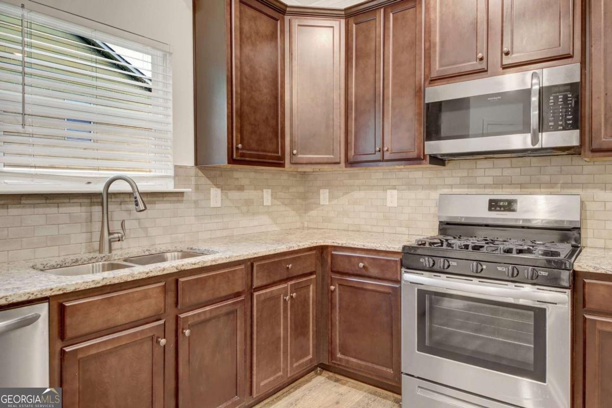 5665 Valley Loop Fairburn - Photo 8