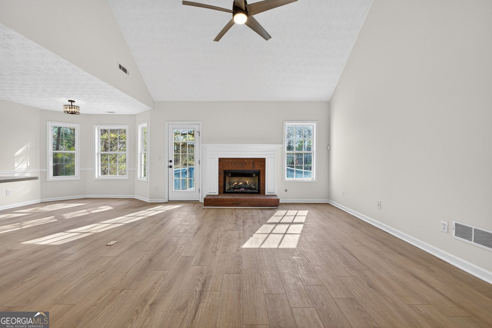 322 Black Willow Court Locust Grove - Photo 6