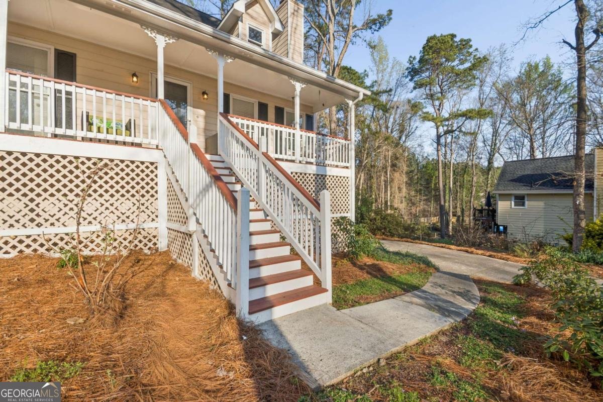 261 Garretts Drive Douglasville - Photo 1