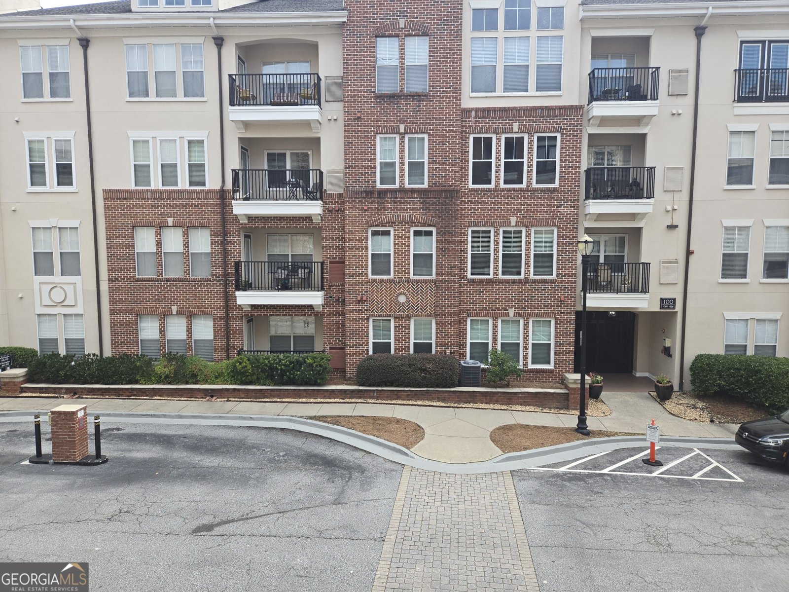 1850 Cotillion Drive Atlanta - Photo 1